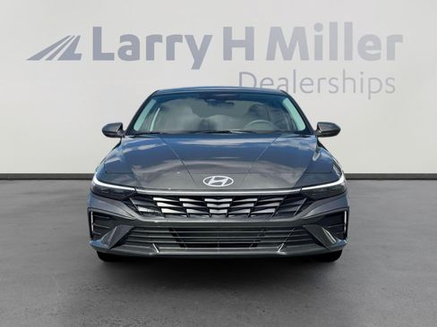 New 2026 Hyundai Elantra SE FWD image 12