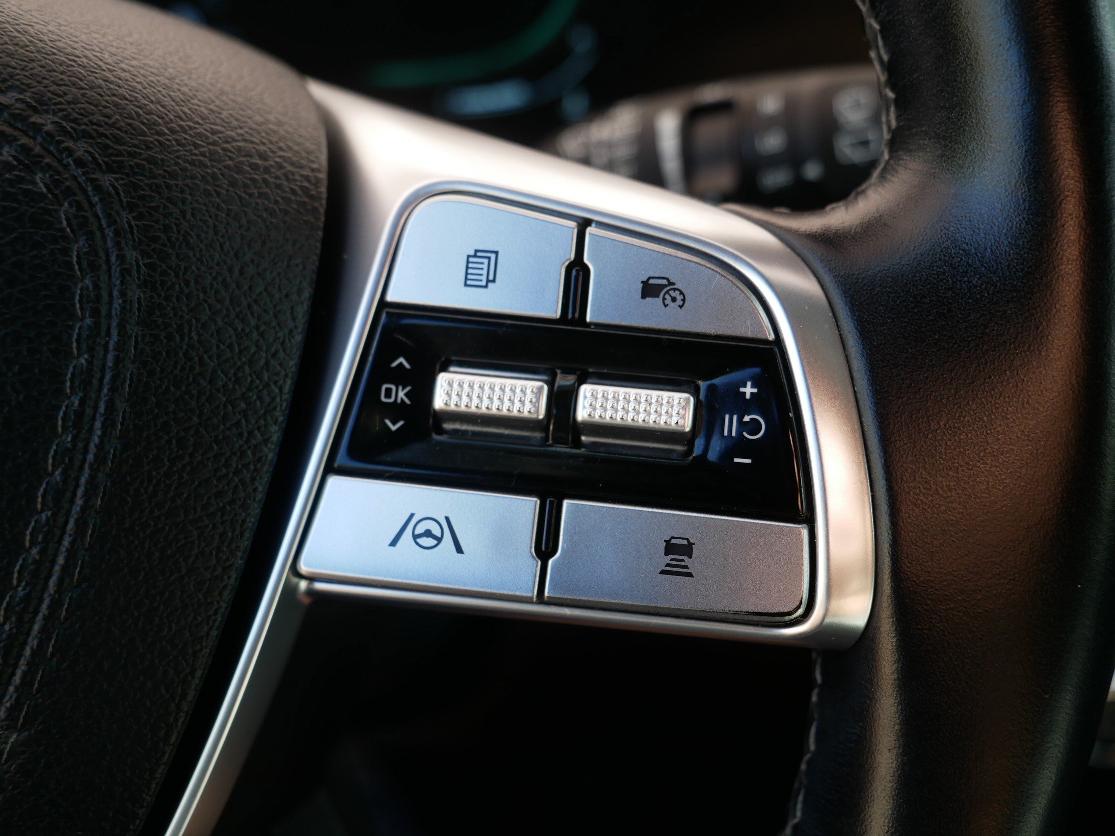 Used 2023 Kia Telluride EX X-Line AWD/4WD image 29