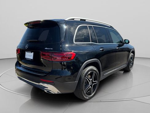 Used 2026 Mercedes-Benz GLB 250 4MATIC image 5