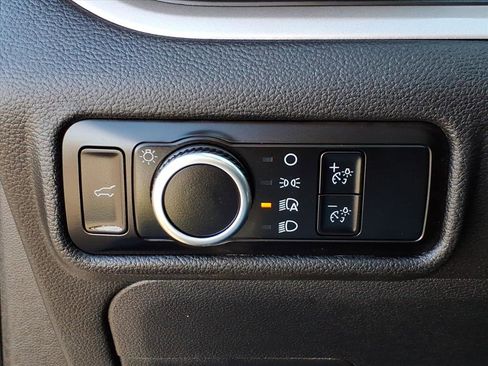 Certified 2023 Ford Explorer XLT image 20