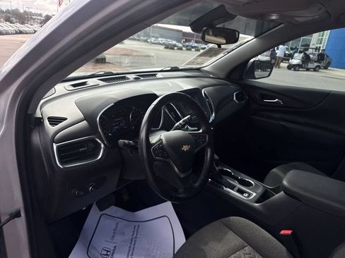 Used 2022 Chevrolet Equinox LT FWD image 14