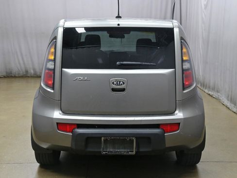 Used 2011 Kia Soul + image 13