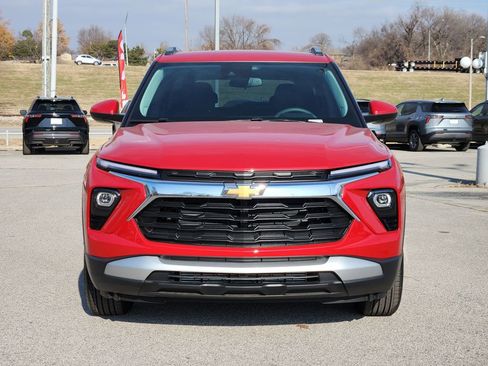 New 2026 Chevrolet TrailBlazer LT w/ Driver Confidence Package image 2