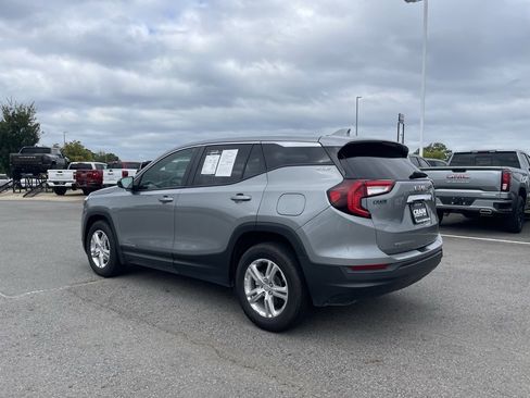 Used 2024 GMC Terrain SLE image 5