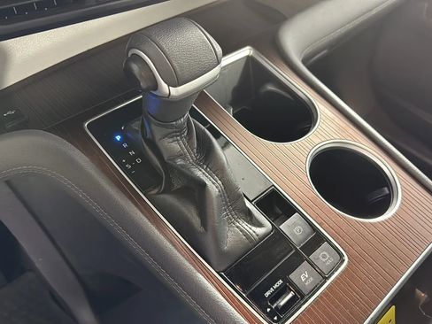 Used 2021 Toyota Sienna XLE image 22