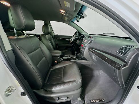 Used 2015 Kia Sorento EX AWD/4WD image 29