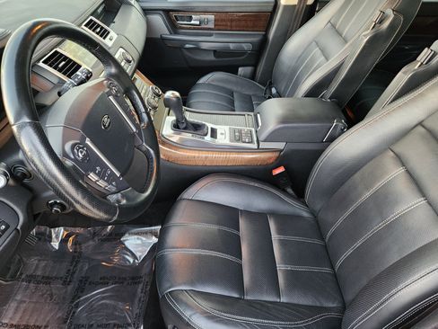 Used 2013 Land Rover Range Rover Sport HSE LUX image 12