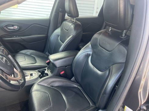 Used 2014 Jeep Cherokee Limited image 11