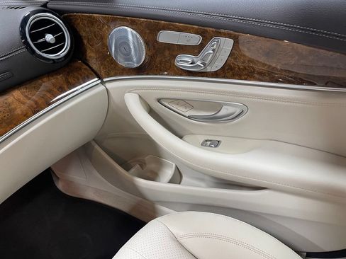 Certified 2020 Mercedes-Benz E 350 4MATIC Sedan image 27