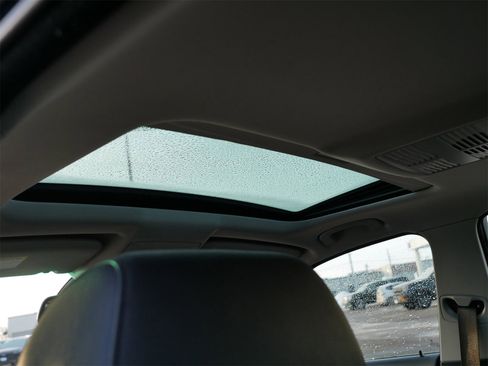 Used 2007 BMW 530xi Sedan image 17