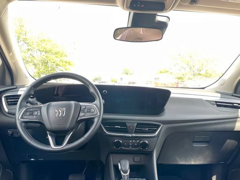 Used 2025 Buick Encore GX Preferred FWD image 12