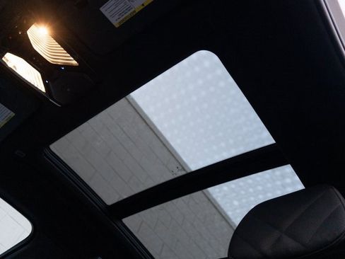 Used 2024 BMW X6 xDrive40i w/ Premium Package image 30