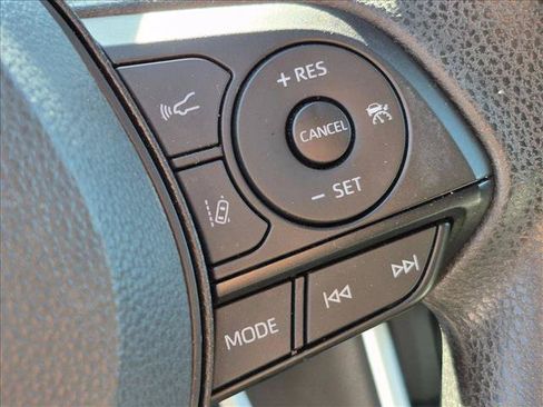 Used 2025 Toyota RAV4 LE FWD image 15