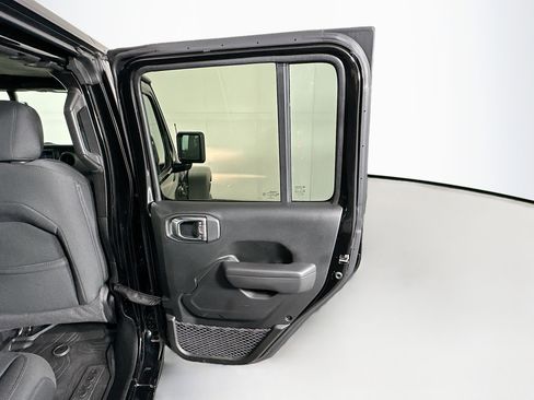 Used 2022 Jeep Wrangler Sport S image 28