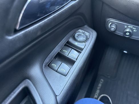 Used 2018 Chevrolet Equinox LT AWD/4WD image 36