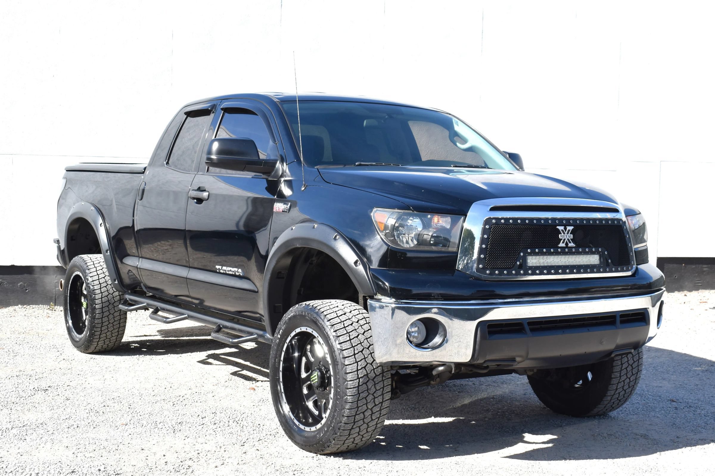Used 2010 Toyota Tundra 4x4 Double Cab image 1