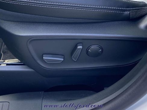New 2026 Ford Escape Platinum w/ Premium Technology Package AWD/4WD image 16