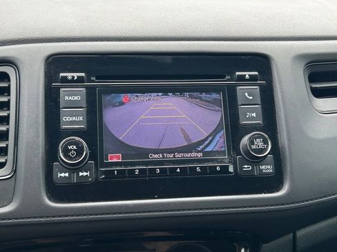 Used 2016 Honda HR-V LX image 27
