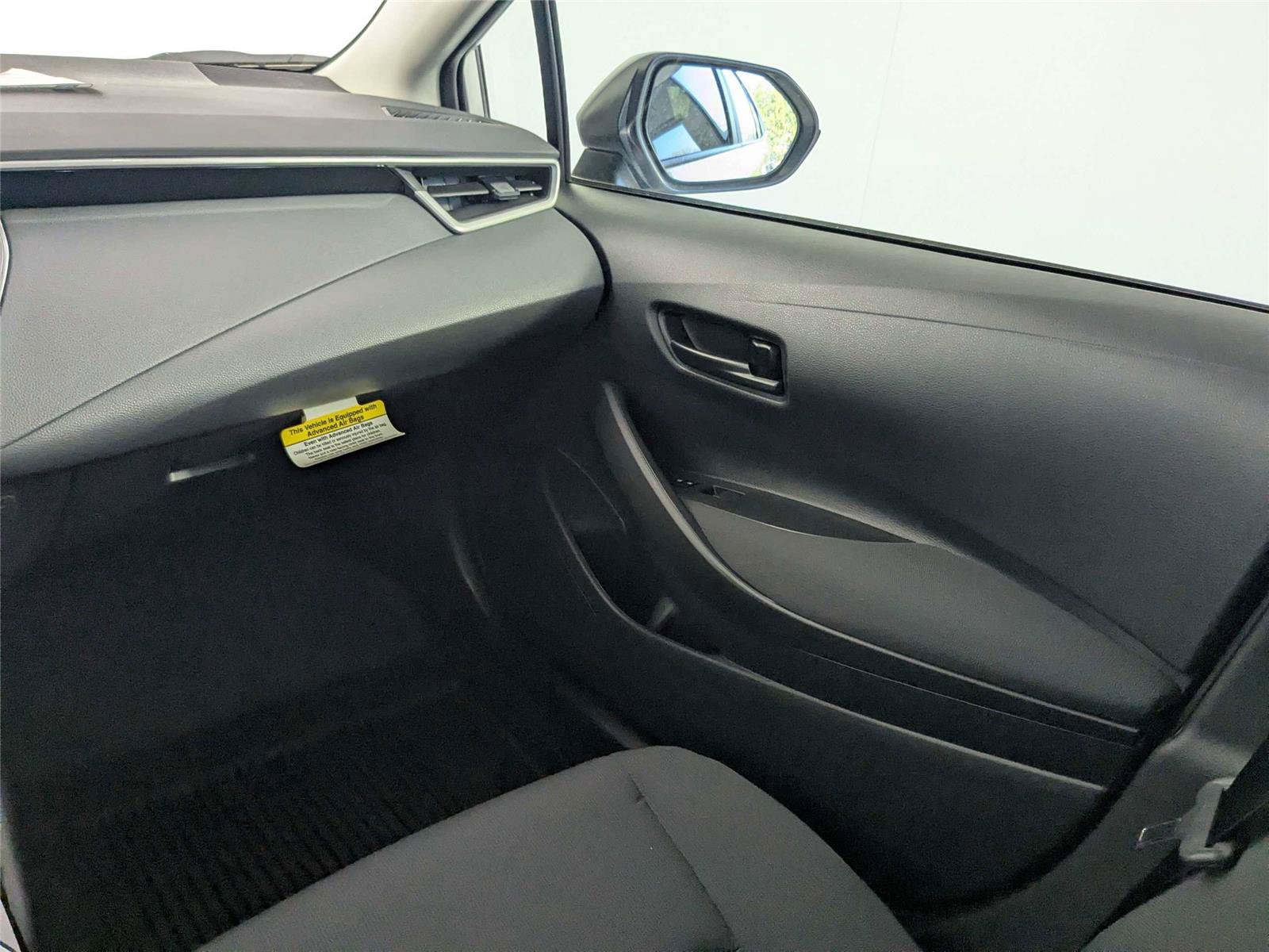 Used 2026 Toyota Corolla LE FWD image 23