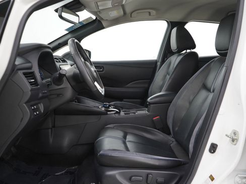 Used 2020 Nissan Leaf SL Plus FWD image 23