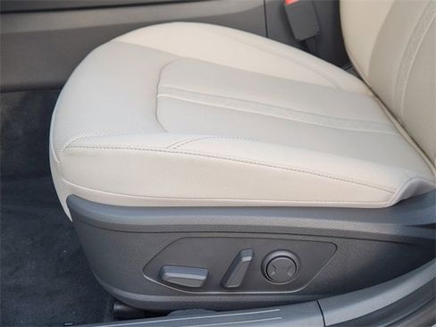 Used 2025 Hyundai Sonata Limited image 19