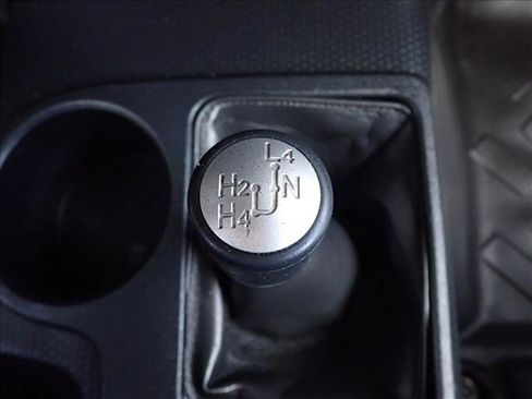 Used 2008 Toyota FJ Cruiser 4WD image 20