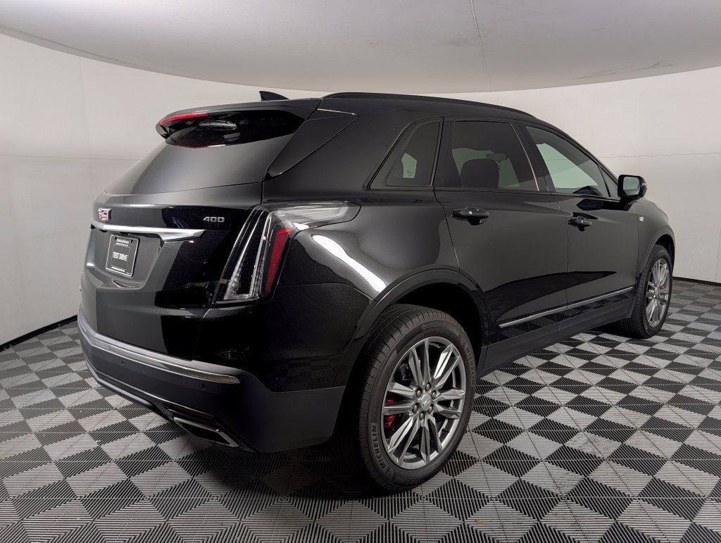 Used 2024 Cadillac XT5 Sportv AWD/4WD image 7