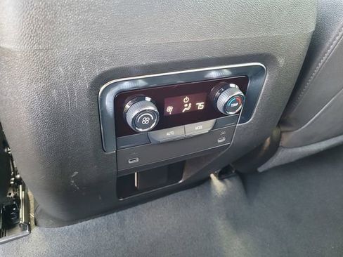 Used 2025 Chevrolet Tahoe LT AWD/4WD image 11