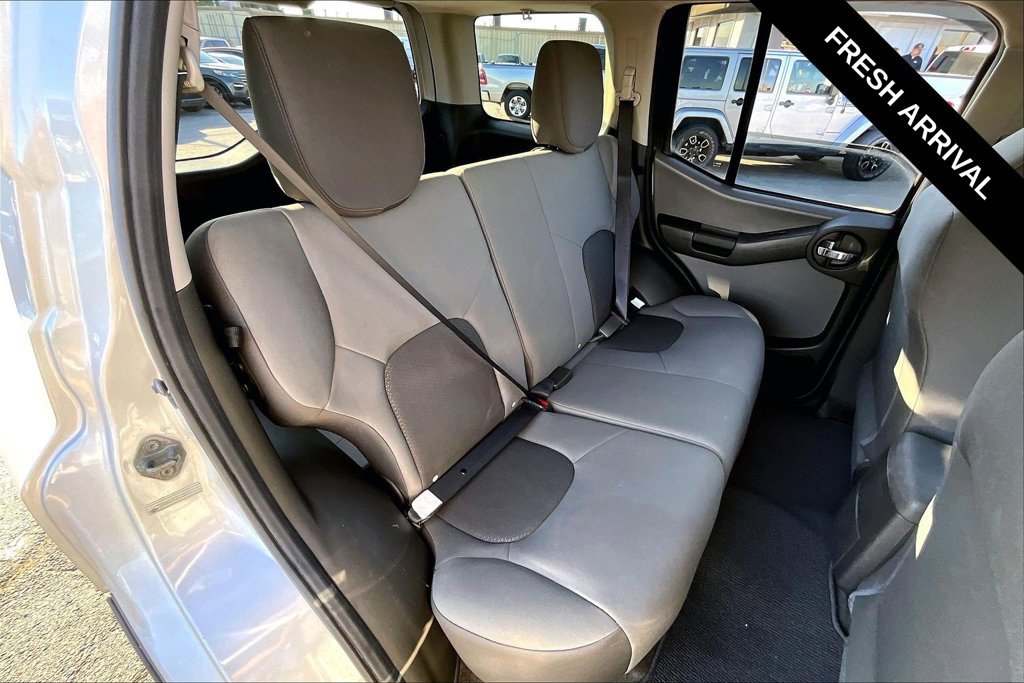 Used 2012 Nissan Xterra S AWD/4WD image 23