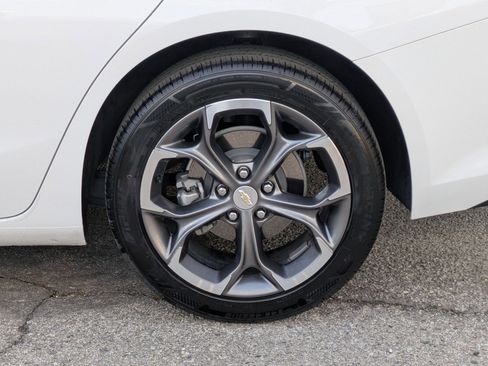 Used 2023 Chevrolet Malibu LT image 9