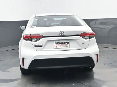 Used 2024 Toyota Corolla LE image 18