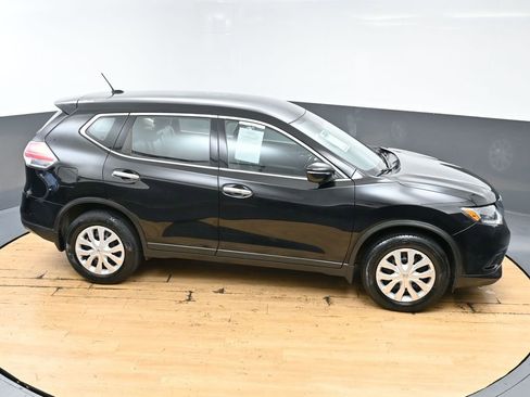 Used 2015 Nissan Rogue S image 42