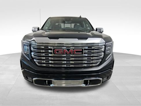 Used 2024 GMC Sierra 1500 Denali w/ Denali Reserve Package AWD/4WD image 9