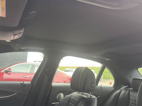 Used 2021 Mercedes-Benz E 450 4MATIC Sedan image 8