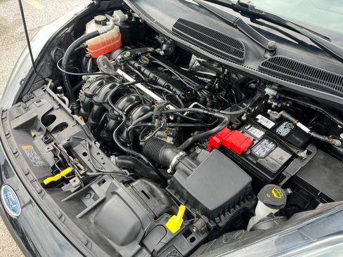 Used 2015 Ford Fiesta SE image 34