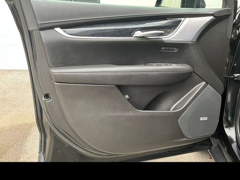 Certified 2023 Cadillac XT5 Premium Luxury AWD/4WD image 24