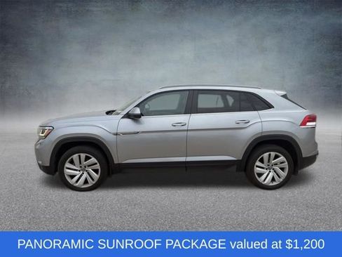 Used 2021 Volkswagen Atlas Cross Sport SE w/ Panoramic Sunroof Package image 2