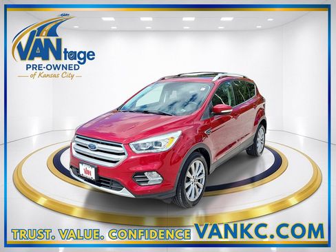 Used 2018 Ford Escape Titanium AWD/4WD image 1