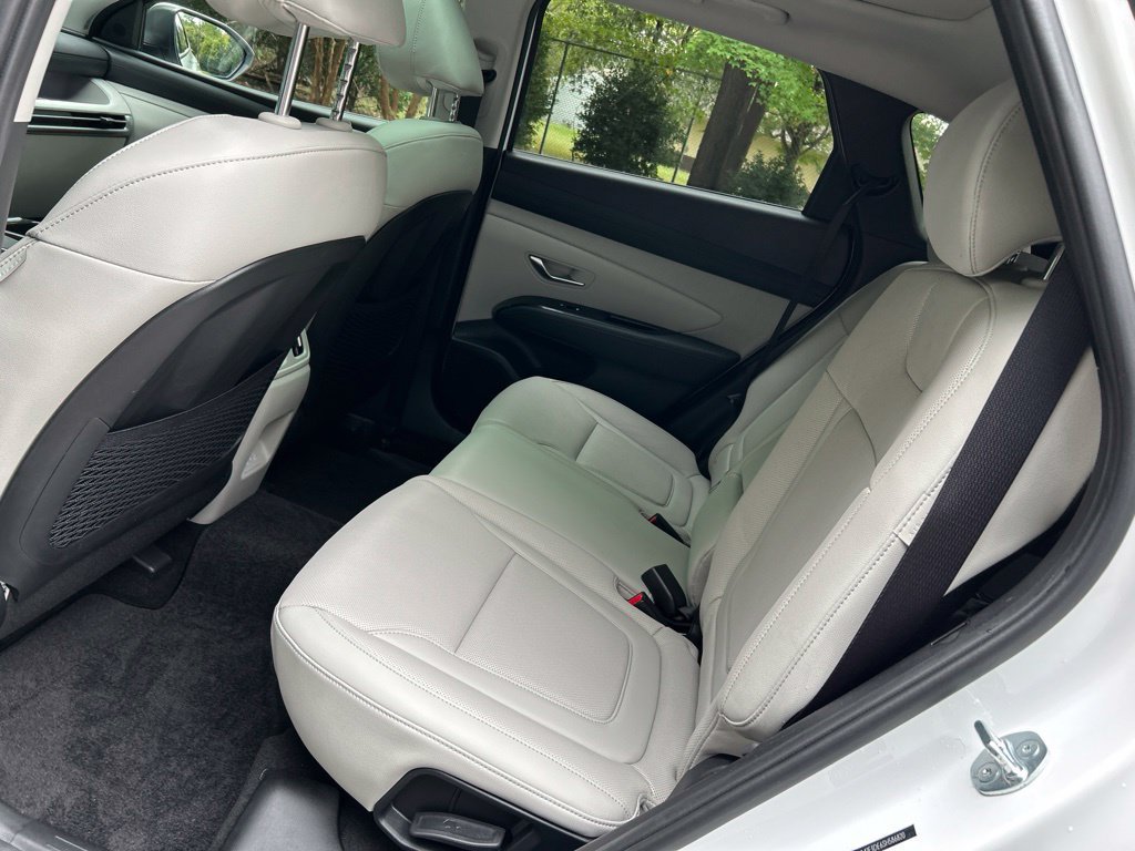 Used 2025 Hyundai Tucson Limited FWD image 28