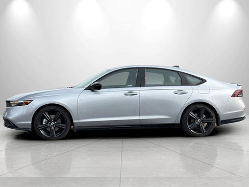 Used 2025 Honda Accord Sport image 5