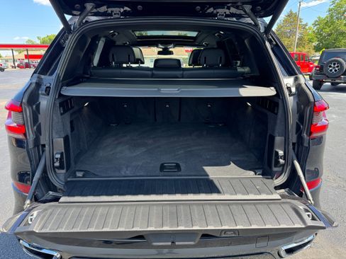 Used 2019 BMW X5 xDrive50i w/ M Sport Package AWD/4WD image 14