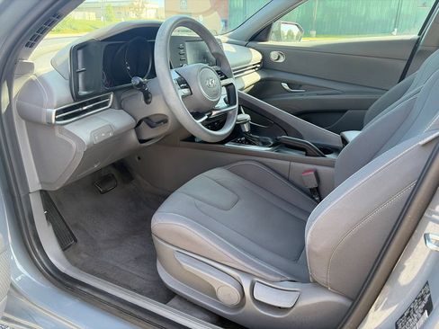 Used 2021 Hyundai Elantra SEL FWD image 10