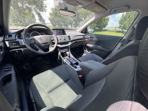 Used 2015 Honda Accord LX image 16