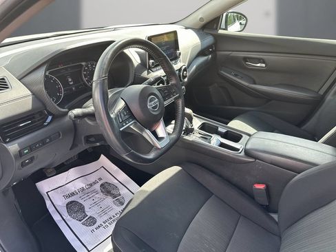 Used 2022 Nissan Sentra SV FWD image 13