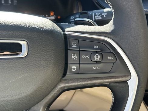 New 2026 Jeep Grand Cherokee Limited w/ Luxury Tech Group II image 26