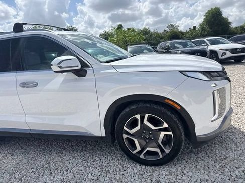 Used 2024 Hyundai Palisade Limited FWD image 4