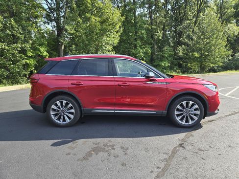Used 2022 Lincoln Corsair Reserve w/ Equipment Group 201A AWD/4WD image 2