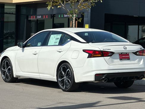 New 2025 Nissan Altima 2.5 SR image 6