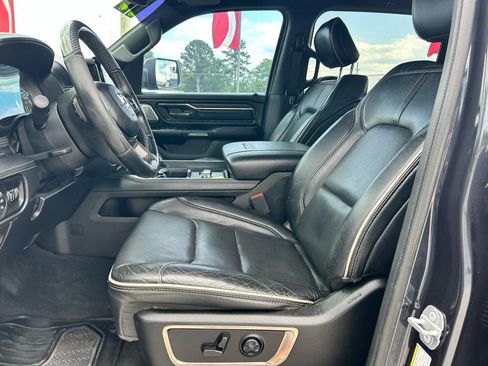 Used 2019 RAM 1500 Limited AWD/4WD image 7