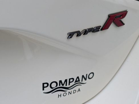 Certified 2025 Honda Civic Type R image 16